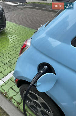 Хэтчбек Fiat 500e 2015 в Львове