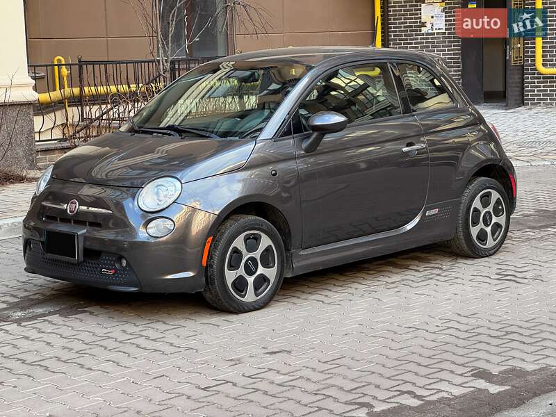 Хетчбек Fiat 500e 2015 в Києві