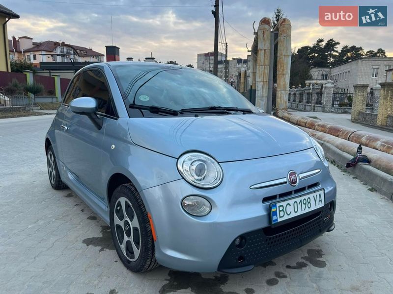 Хэтчбек Fiat 500e 2015 в Новояворовске фото 3 Хэтчбек Fiat 500e 2015 в Новояворовске