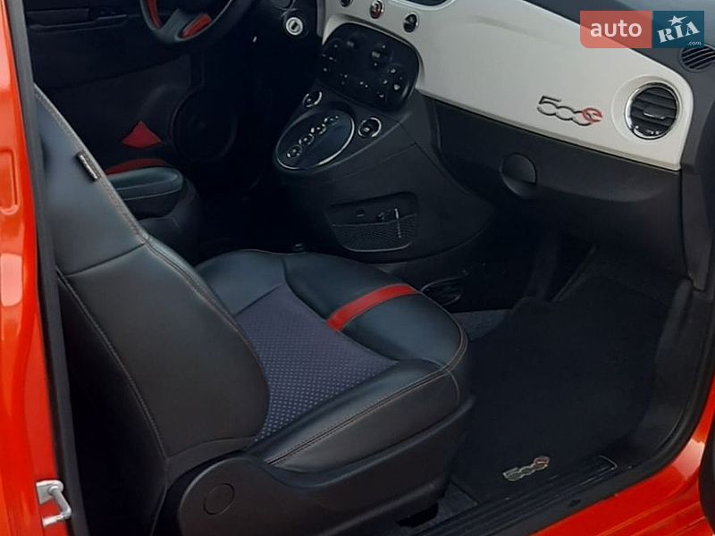 Хэтчбек Fiat 500e 2014 в Львове