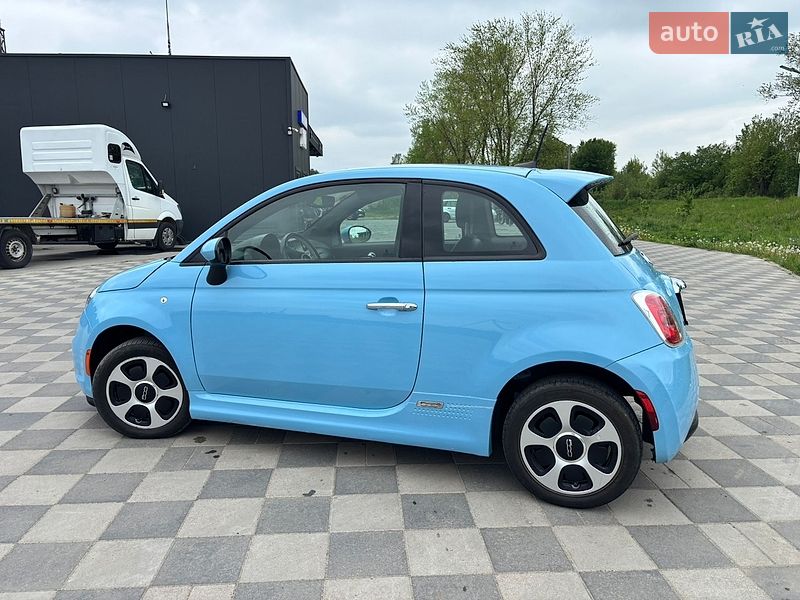 Хэтчбек Fiat 500e 2016 в Самборе