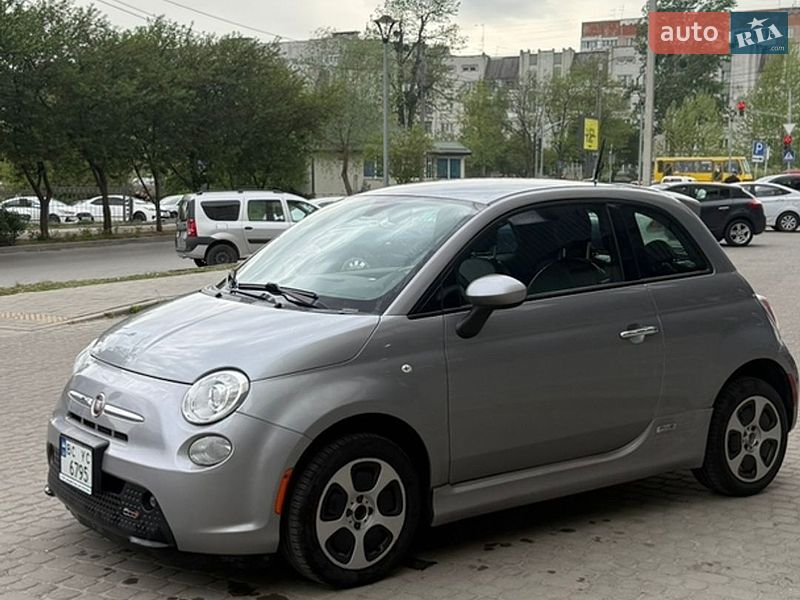 Хэтчбек Fiat 500e 2015 в Львове