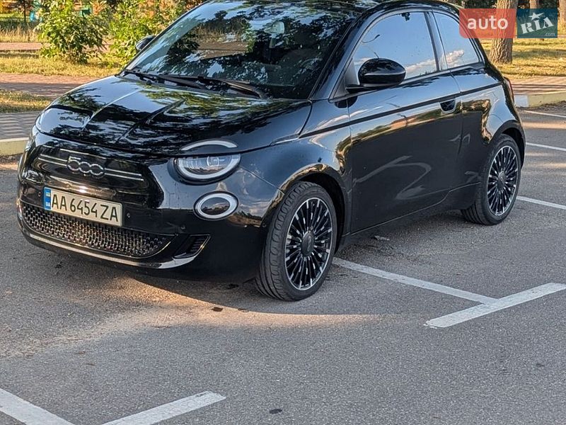 Хэтчбек Fiat 500e 2021 в Киеве фото 8 Хэтчбек Fiat 500e 2021 в Киеве