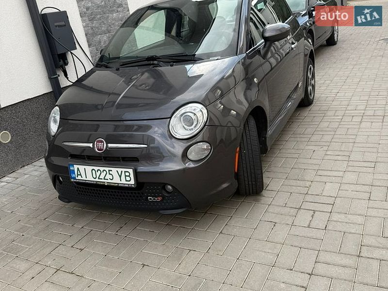 Хетчбек Fiat 500e 2015 в Києві