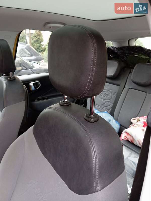 Хэтчбек Fiat 500L 2013 в Дунаевцах