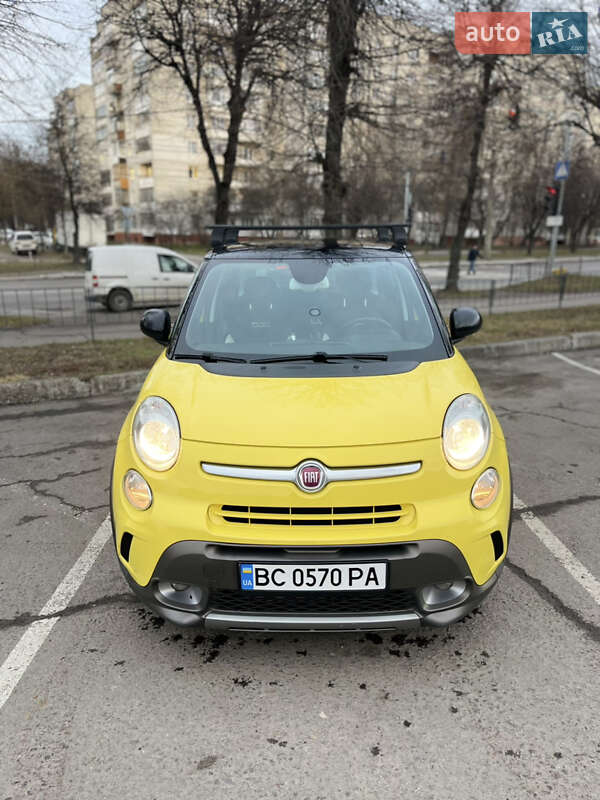 Хэтчбек Fiat 500L 2014 в Львове