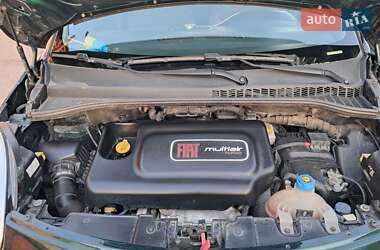 Хэтчбек Fiat 500L 2013 в 