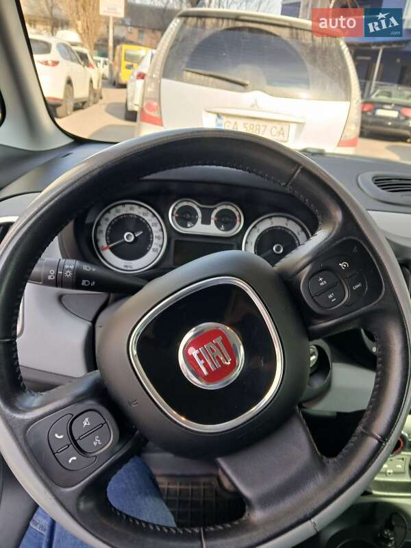 Хэтчбек Fiat 500L 2014 в Киеве
