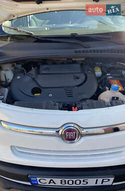 Хэтчбек Fiat 500L 2013 в 