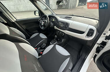 Хэтчбек Fiat 500L 2013 в 