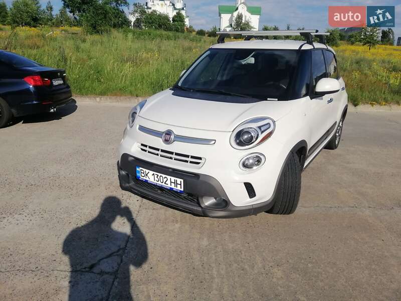 Хэтчбек Fiat 500L 2013 в 