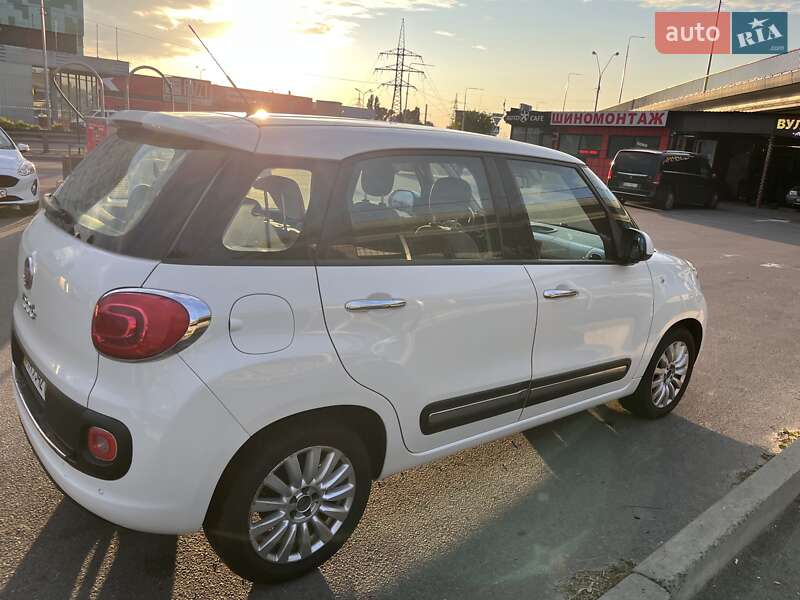 Хэтчбек Fiat 500L 2014 в Киеве