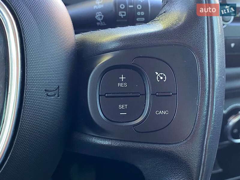 Хетчбек Fiat 500L 2013 в Києві
