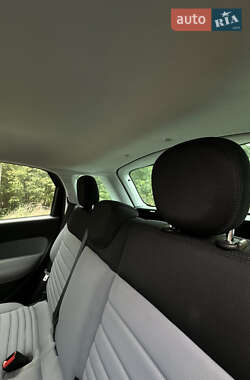Хэтчбек Fiat 500L 2013 в 