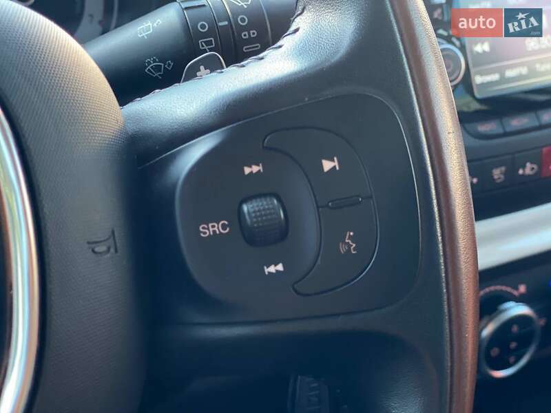 Хэтчбек Fiat 500L 2015 в Киеве фото 30 Хэтчбек Fiat 500L 2015 в Киеве