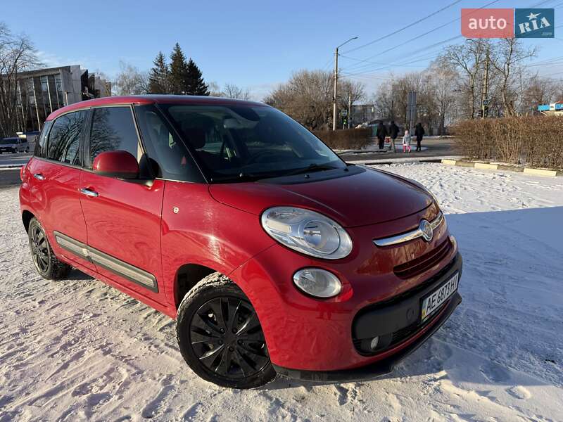 2012 Fiat 500L, VIN ZFA19900005007568:plate — фото 1 (autoria)
