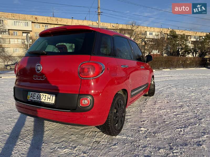 Хэтчбек Fiat 500L 2012 в Черновцах