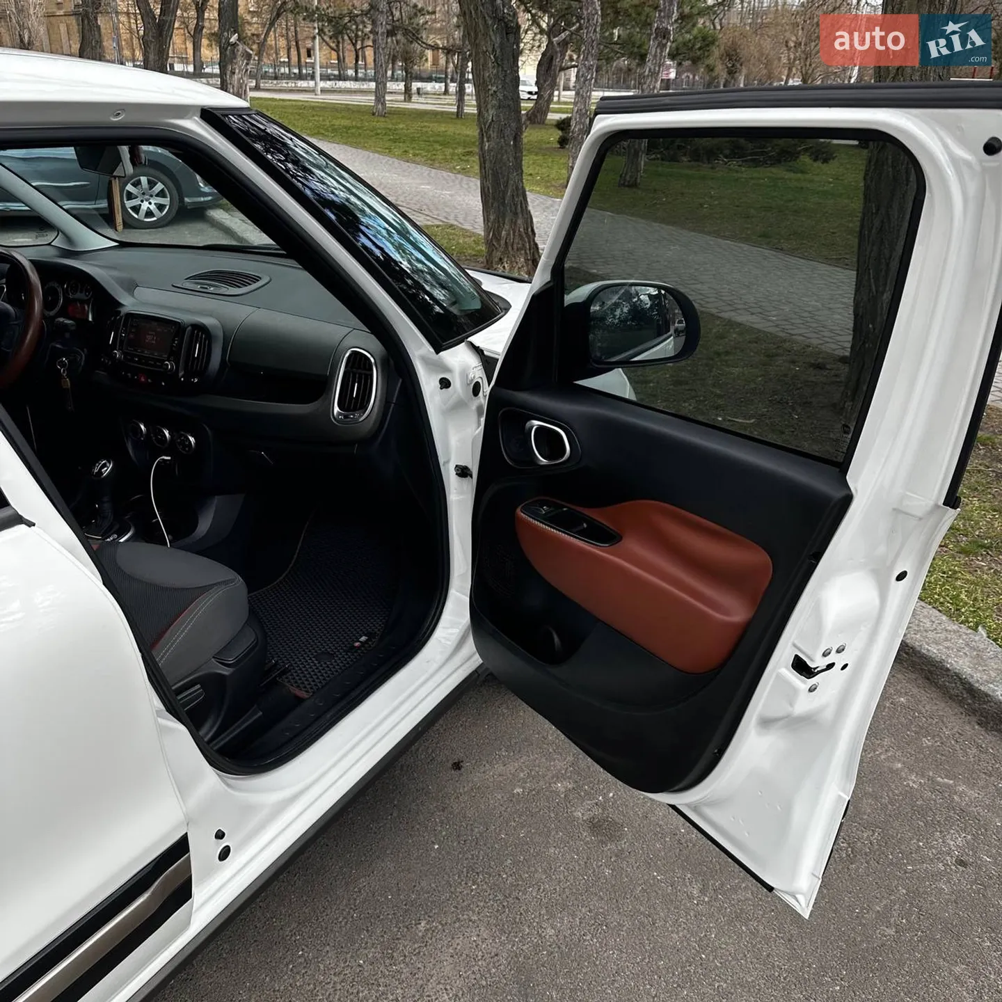 2013 Fiat 500L - мініатюра 22