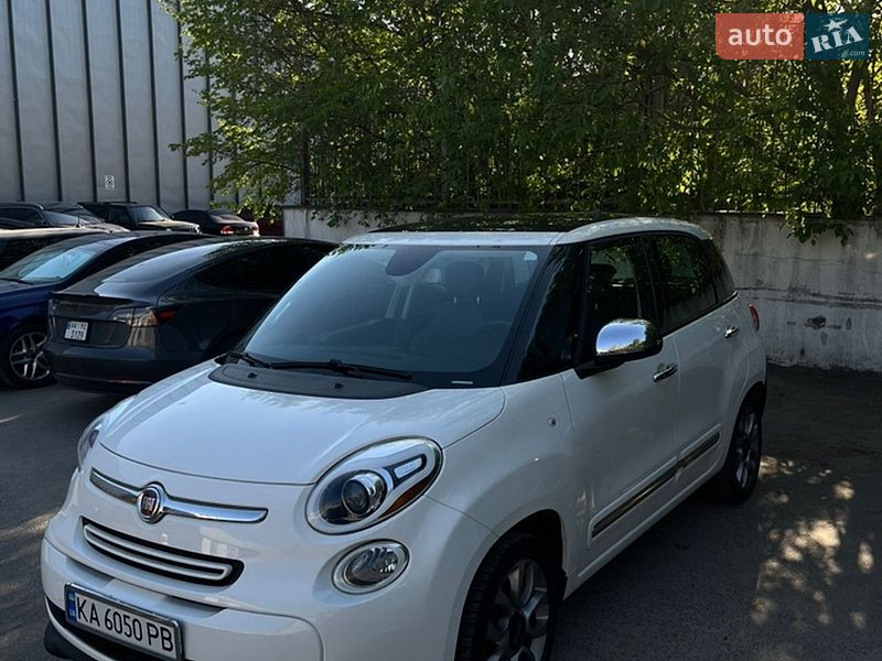 Хэтчбек Fiat 500L 2015 в Киеве