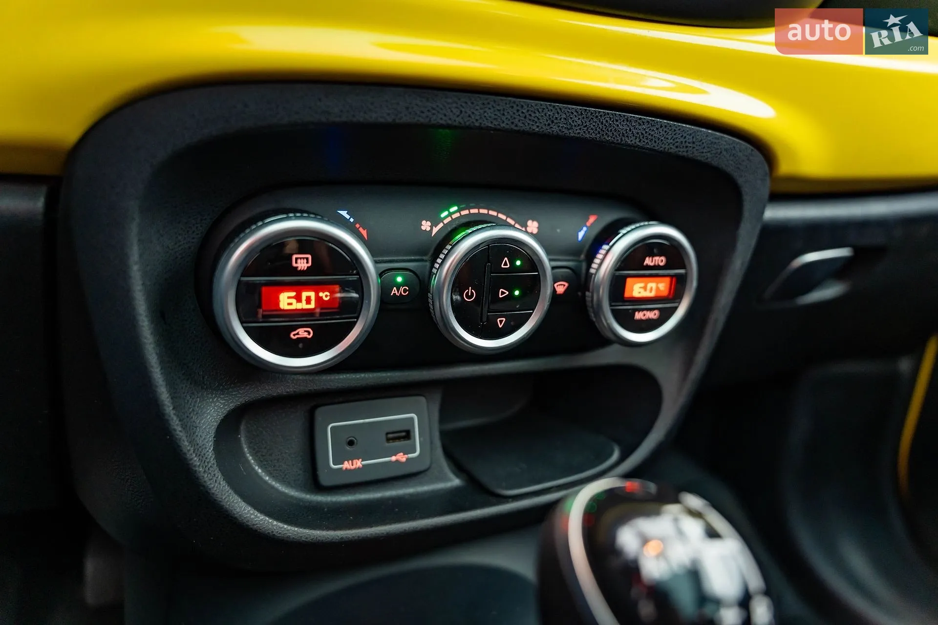 2015 Fiat 500L - мініатюра 17