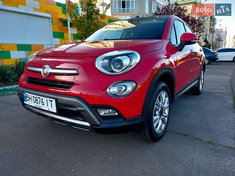Внедорожник / Кроссовер Fiat 500X 2015 в 