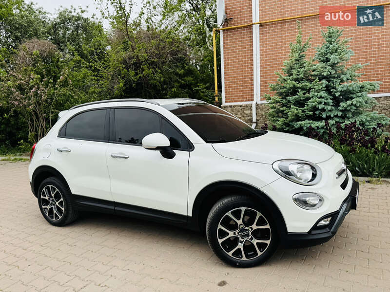 Позашляховик / Кросовер Fiat 500X 2017 в 