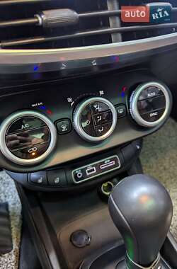Позашляховик / Кросовер Fiat 500X 2016 в 