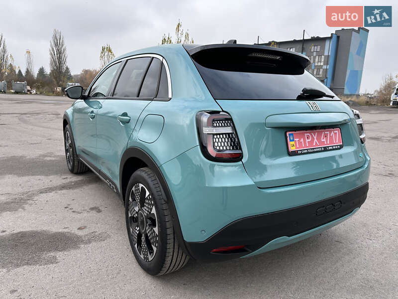 Внедорожник / Кроссовер Fiat 600e 2024 в Ровно