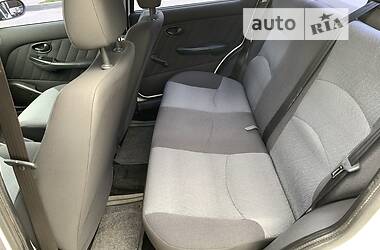 Седан Fiat Albea 2010 в 