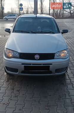 Седан Fiat Albea 2010 в 