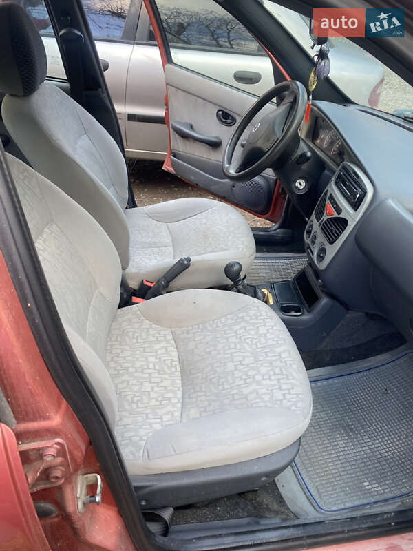 Седан Fiat Albea 2005 в Тернополе