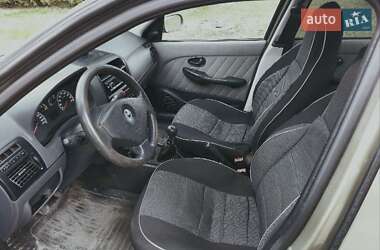 Седан Fiat Albea 2006 в 