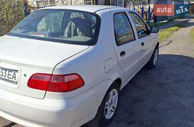 Седан Fiat Albea 2010 в 