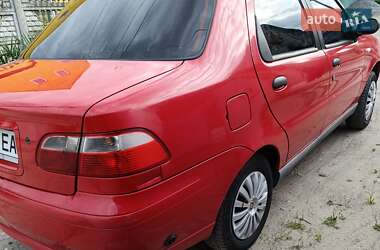 Седан Fiat Albea 2009 в 