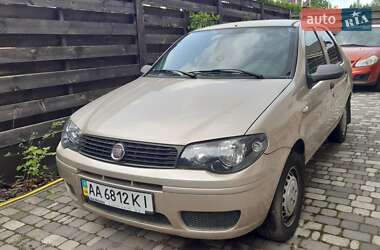 Седан Fiat Albea 2010 в Киеве