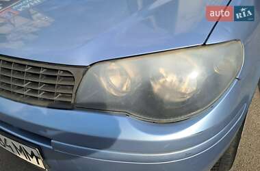 Седан Fiat Albea 2009 в 