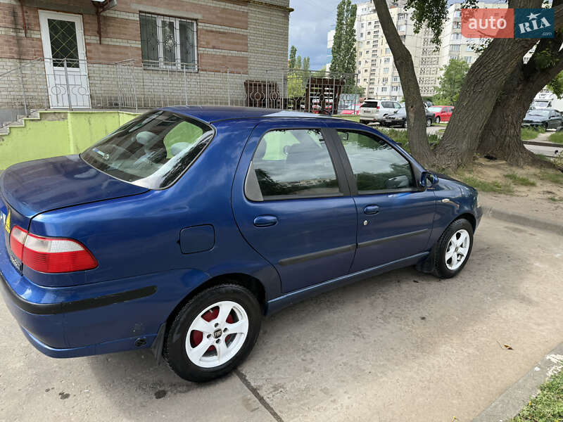 Седан Fiat Albea 2003 в Сумах