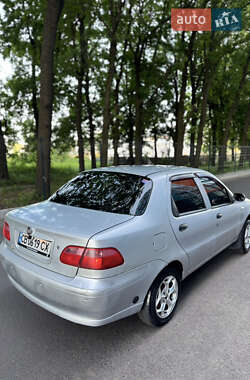 Седан Fiat Albea 2010 в 