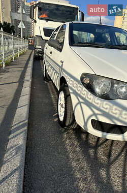 Седан Fiat Albea 2011 в 