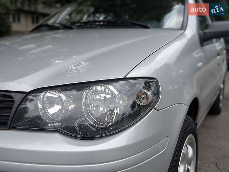 Седан Fiat Albea 2011 в Киеве