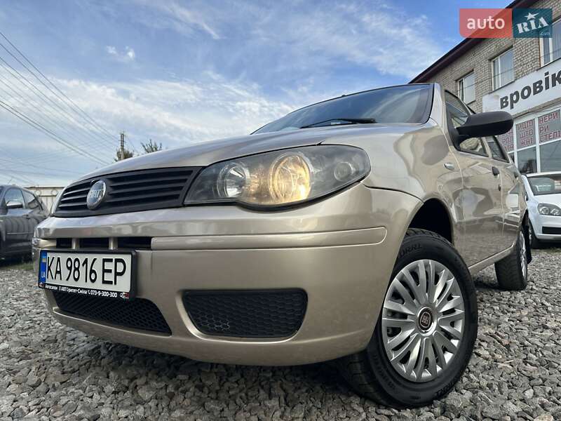 Седан Fiat Albea 2010 в Смеле