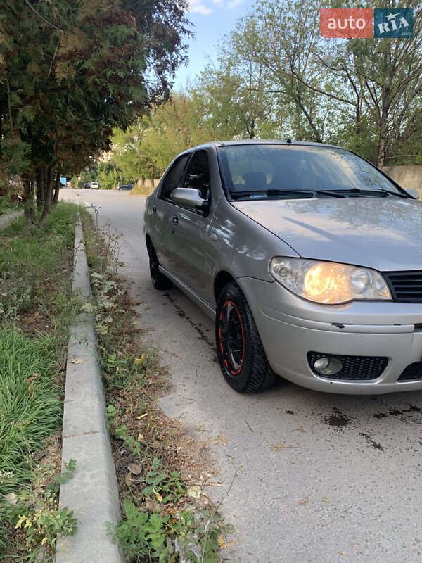 Седан Fiat Albea 2007 в Ивано-Франковске