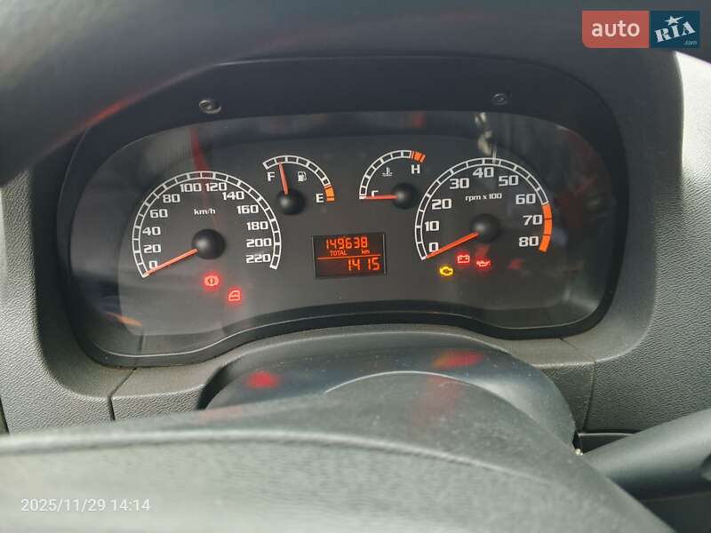 Седан Fiat Albea 2011 в Новомиколаївці