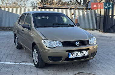 Седан Fiat Albea 2006 в Волочиске