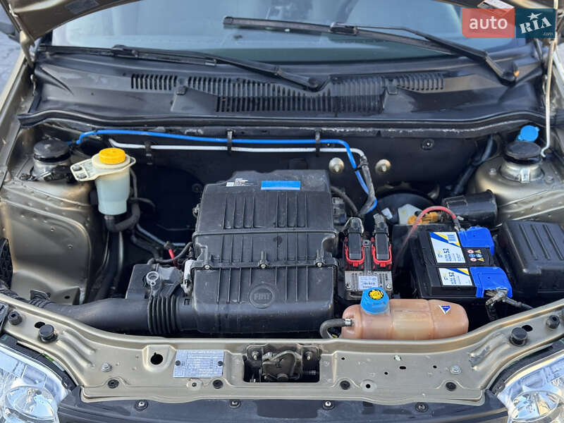 Седан Fiat Albea 2006 в Волочиске фото 18 Седан Fiat Albea 2006 в Волочиске