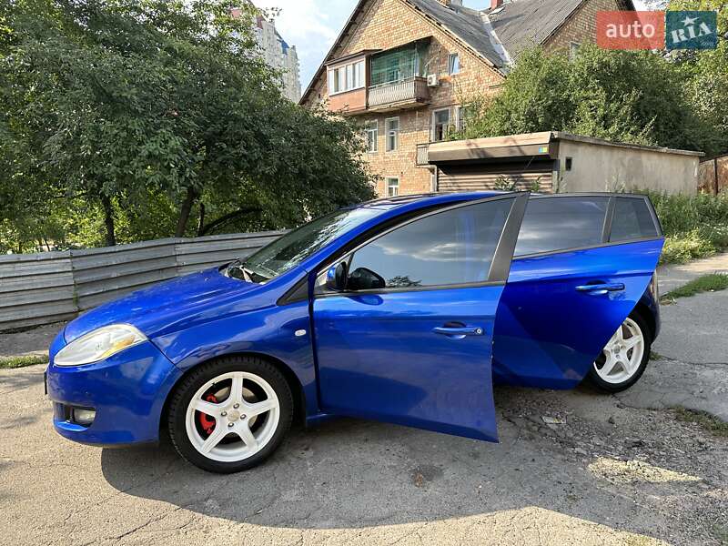 Хэтчбек Fiat Bravo 2008 в Киеве