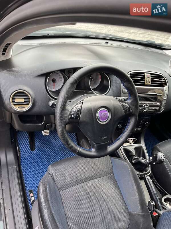 Хетчбек Fiat Bravo 2007 в Новояворівську