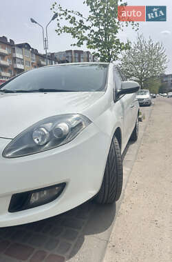 Хэтчбек Fiat Bravo 2011 в 
