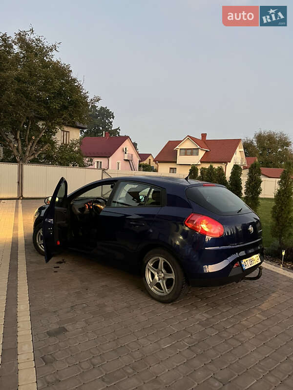 Хэтчбек Fiat Bravo 2011 в Сторожинце фото Хэтчбек Fiat Bravo 2011 в Сторожинце