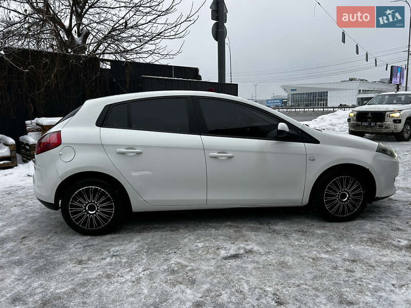 Хэтчбек Fiat Bravo 2012 в Киеве фото 4 Хэтчбек Fiat Bravo 2012 в Киеве